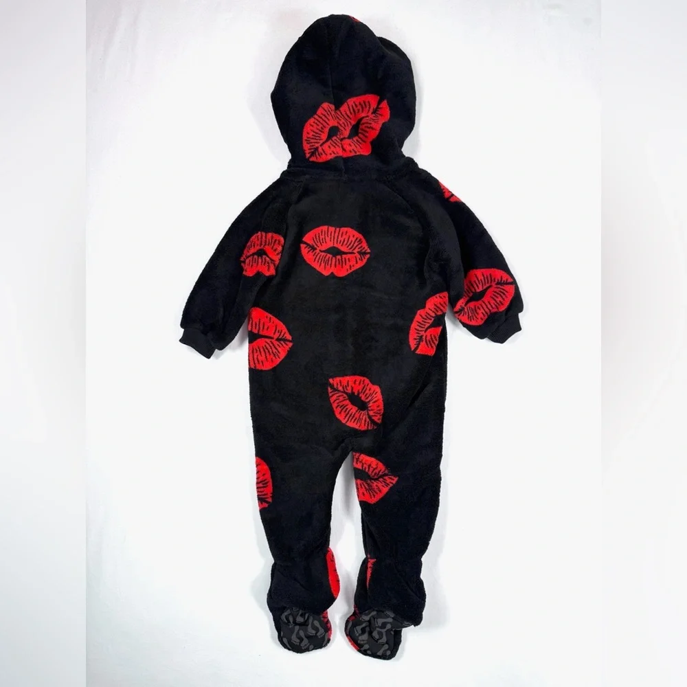 NWT FOOTED PAJAMAS Baby Hooded Fleece One Piece Sleeper M Cozy‎ Playful NEW